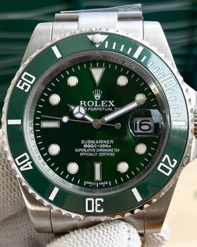 DM_20251111235926_002 Rolex Submariner, three-hand ceramic bezel, 40mm diameter, 11mm thickness