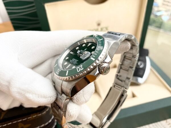 DM_20251111235926_003 Rolex Submariner, three-hand ceramic bezel, 40mm diameter, 11mm thickness