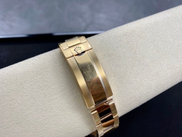 DM_20251114220306_001 Rolex Submariner, crown at 6 o'clock, clean Factory,high-end. Platinum markers won't fade! Authentic 41mm case.(6Colors-5)